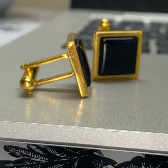 * Gold and Black onyx Square vintage Cufflinks - Picture 3 of 7